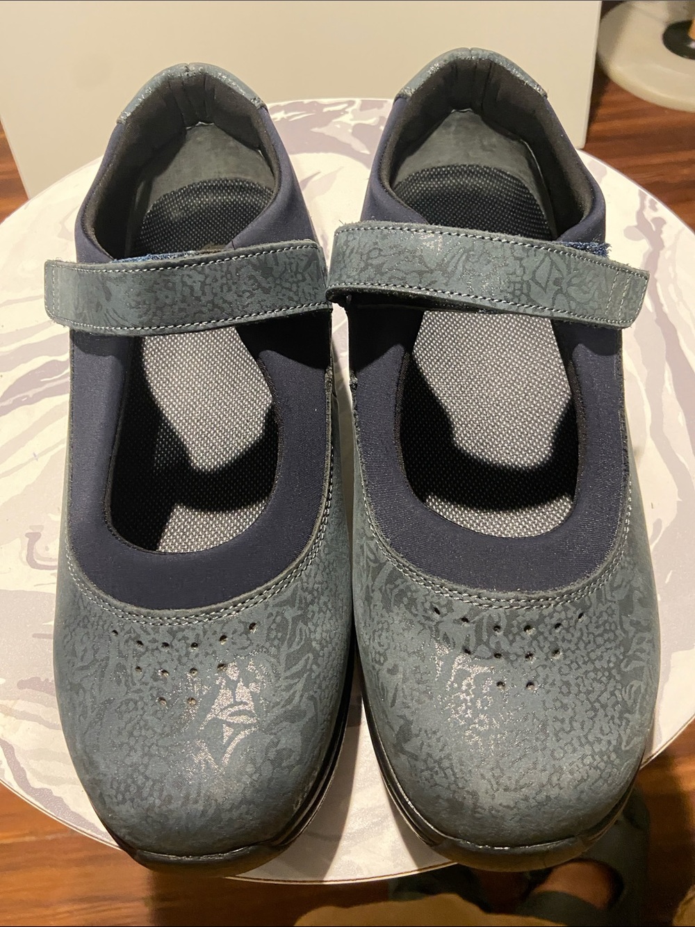 Drew Rose Mary Jane Shoes Blue Floral Leather Comfort Walking Shoes 9W